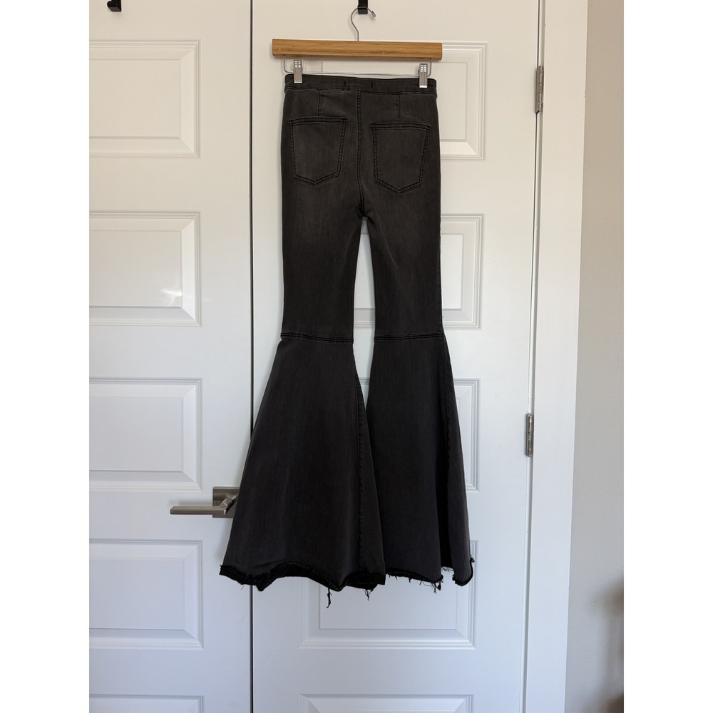 Free People We The Free Just Float On Flare Jeans Gray 25 Extreme Bell Bottom - Picture 2 of 12